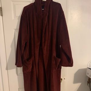 Stafford Maroon Robe